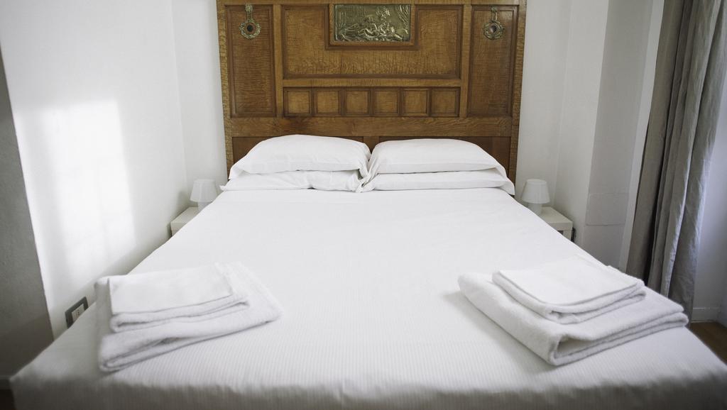 Italianway-San Barnaba Apartment Милано Стая снимка